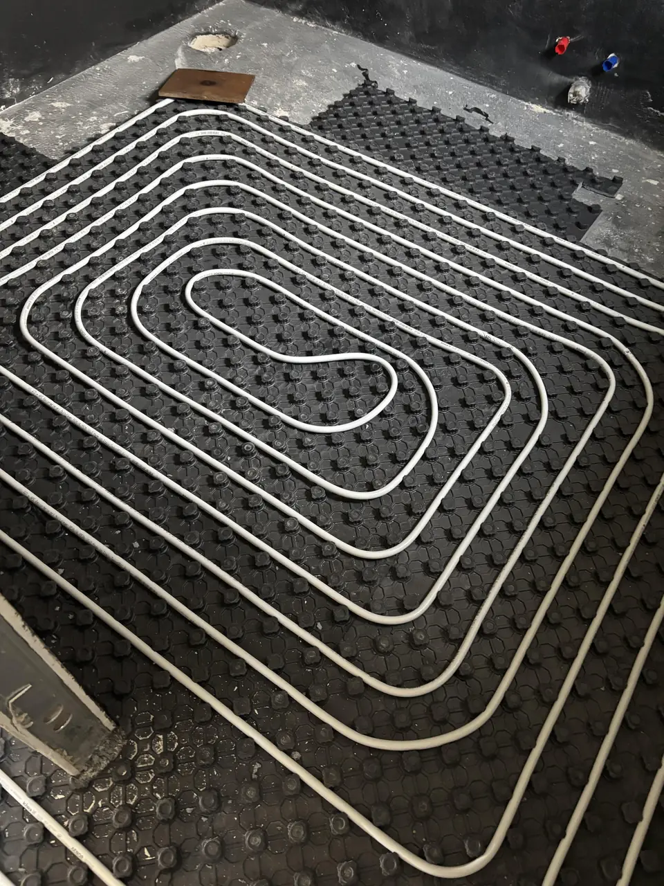 Serpentine di un impianto di riscaldamento a pavimento